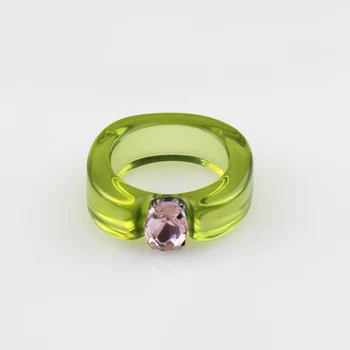 Круглое кольцо со стразами для женщин и девочек, Зеленые Прозрачные Акриловые кольца, Очаровательные Ювелирные Аксессуары, Эстетические Подарки