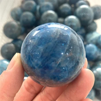 Продаются полированные кристаллы из натурального камня, шар из целебного камня, сфера из синего апатита